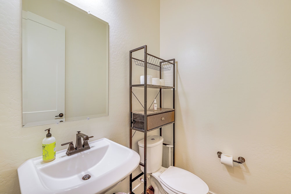 Mtn Views, Pool & Hot Tub: Phoenix Oasis