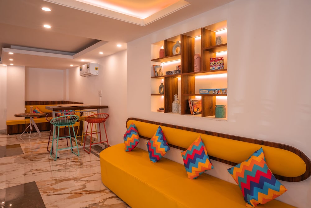 goSTOPS PLUS Gurugram, Baani Square