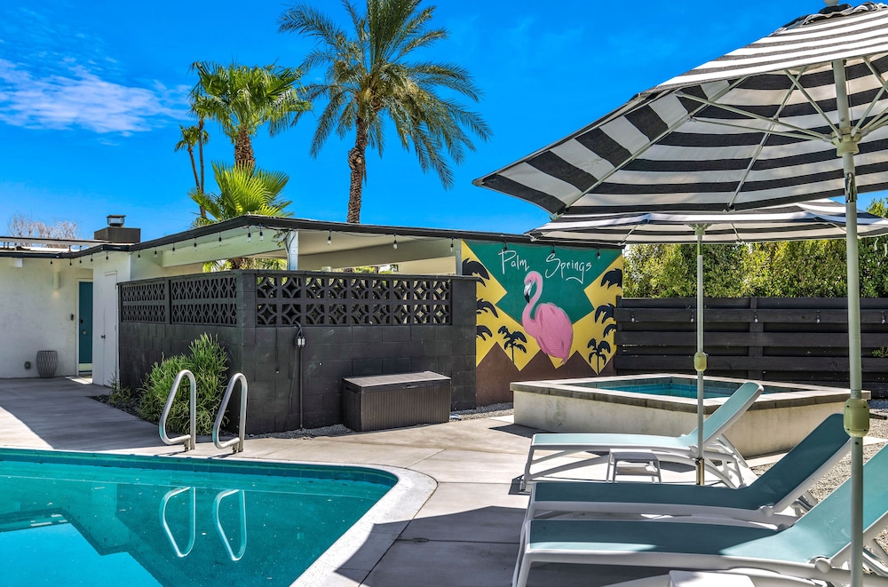Bright & Harmonious Oasis