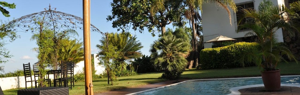 Plumbago Guest House