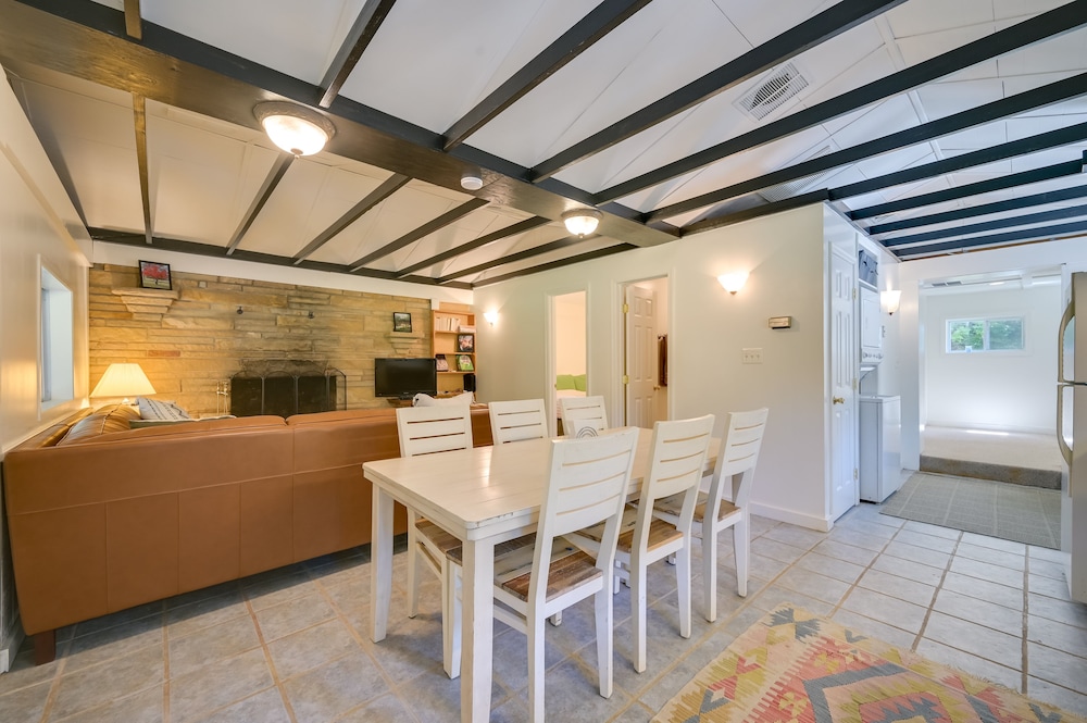 Charming Great Cacapon Cabin w/ Screened-in Porch! view 3