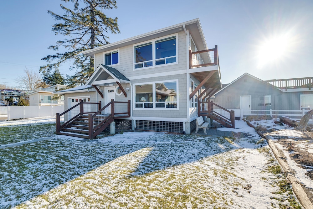 Ocean Views & Beach Access at Cottage on Birch Bay