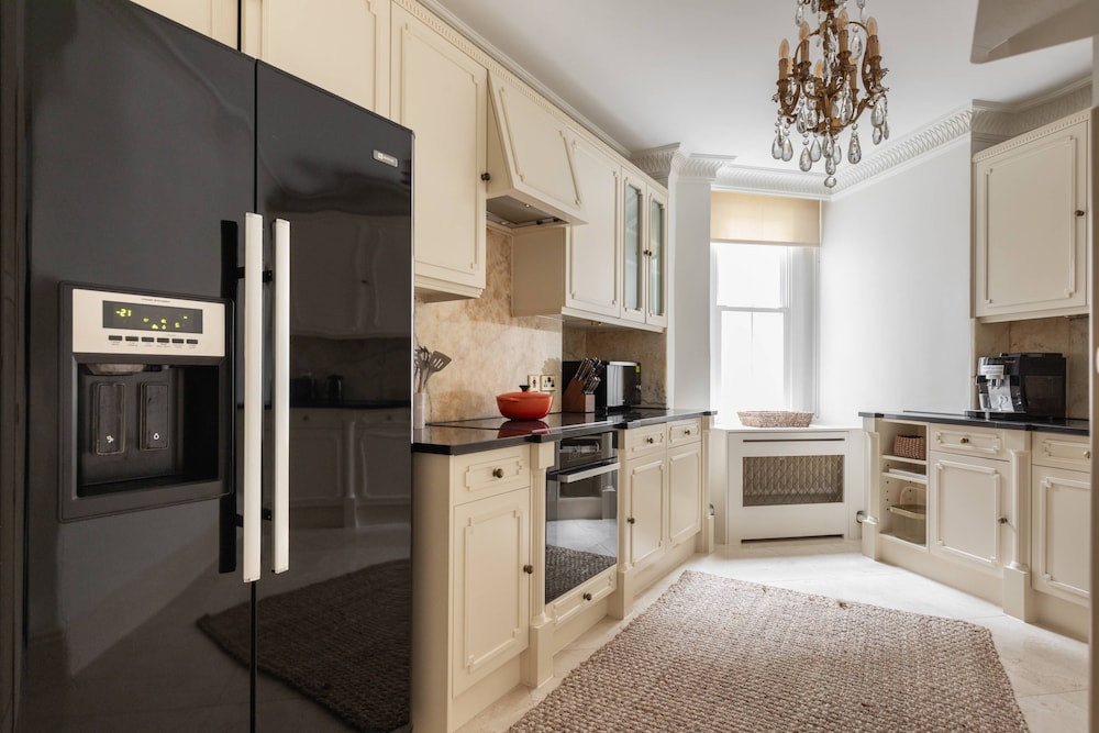 Fitzjames-avenue IV by Onefinestay