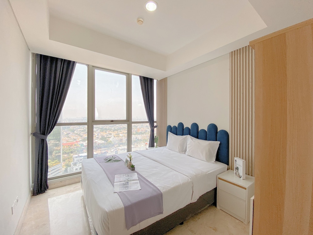 Fully Furnished and Elegant 2BR at Gold Coast Apartment PIK