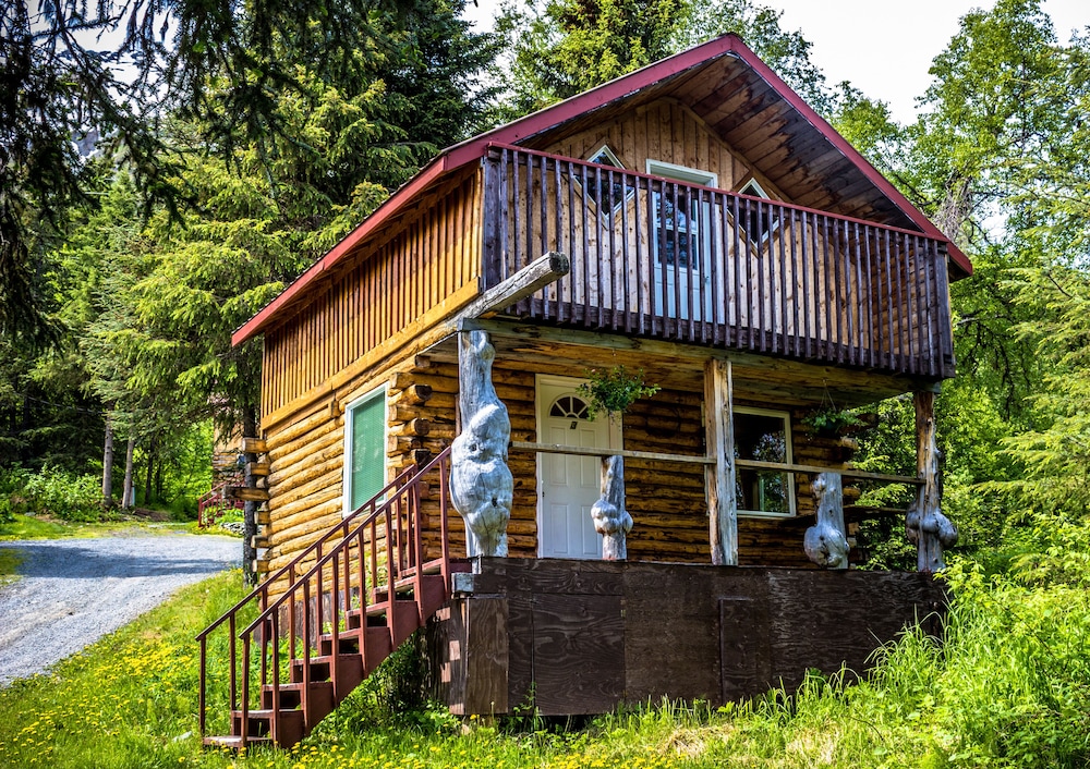 Midnight Sun Log Cabins