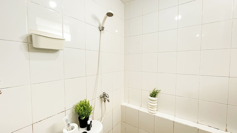 Good Deal And Homey 2Br Apartment Bassura City Near Mall