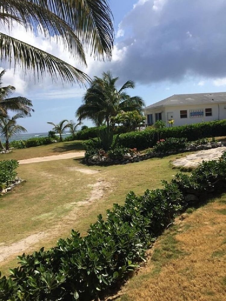 Med Point 1 Bedroom Home - Property Image 36