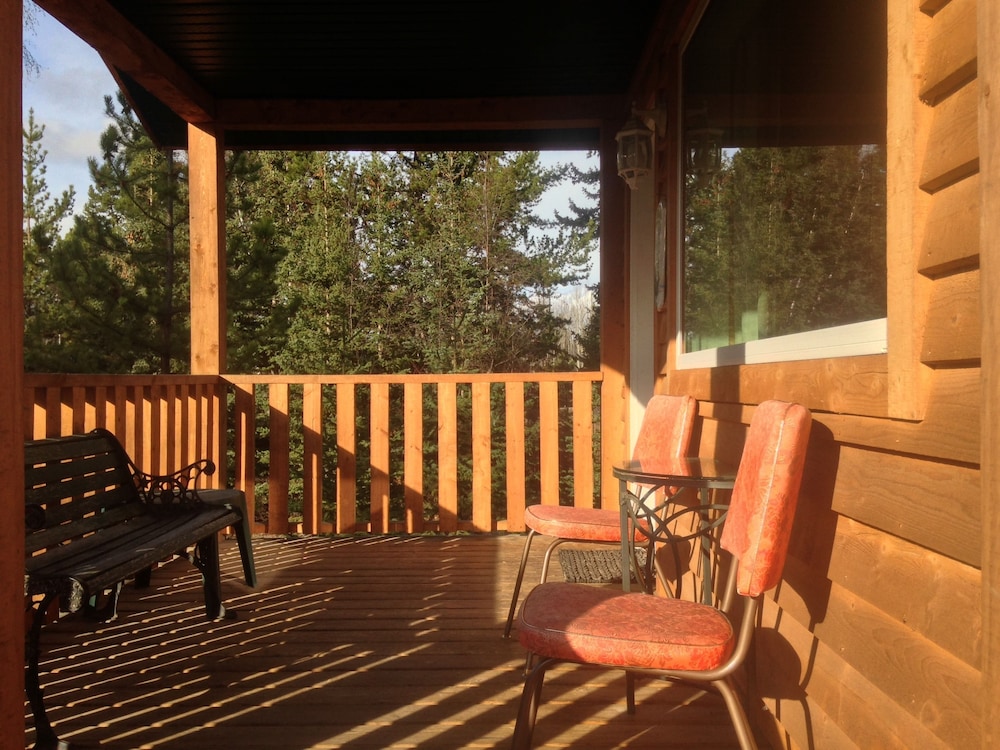 Glacier View RV Park and Cabins