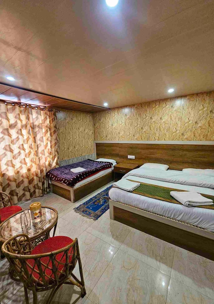 Hotel Yoga Badrinath