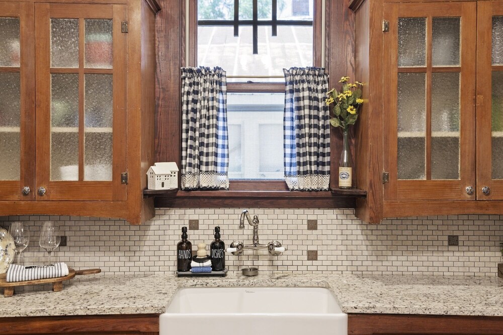 1929 Craftsman Charmer 2 Bedroom Home