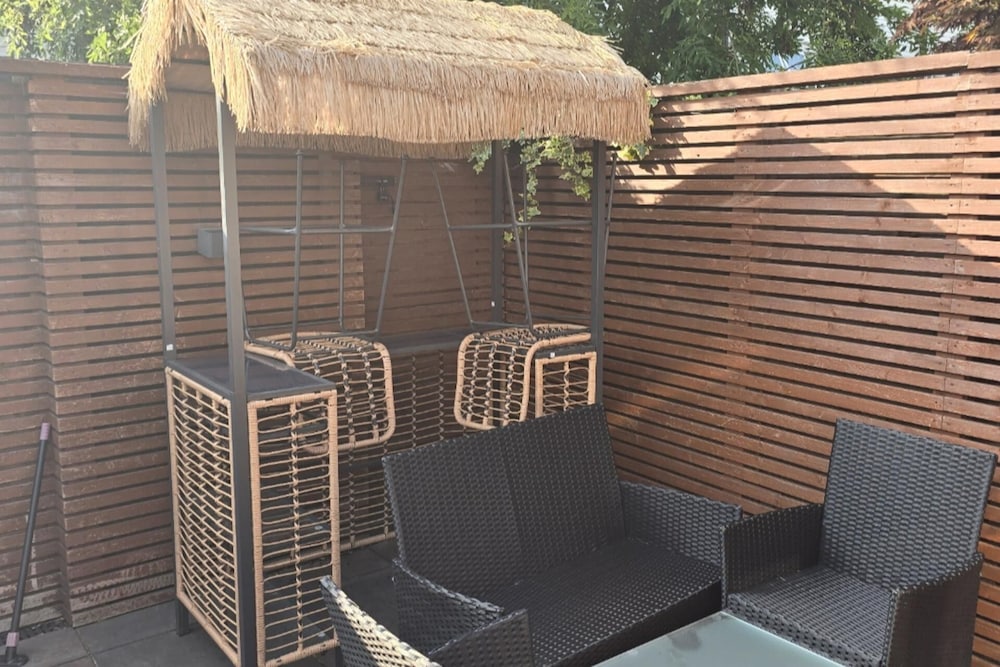 3Br - Sleeps6 - 15min Central London and Gatwick