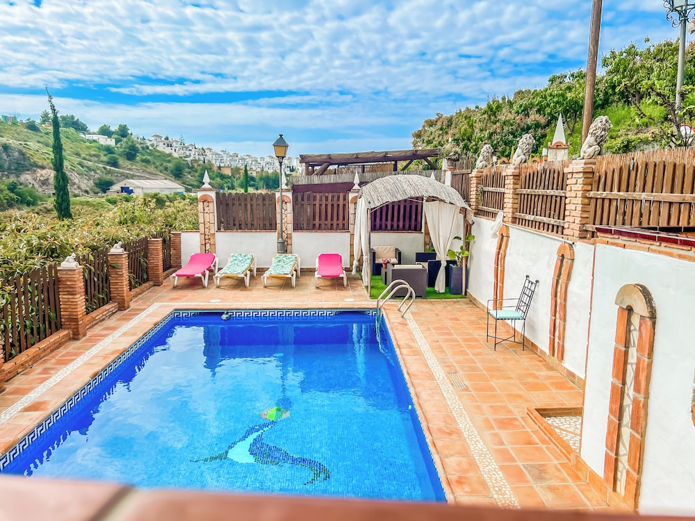 Cd-2253 Two Bedroom Villa With Pool in Frigillana