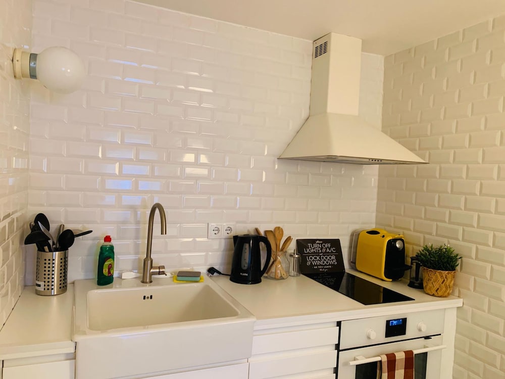 Modern Boutique Apartment in the Heart of Alfama