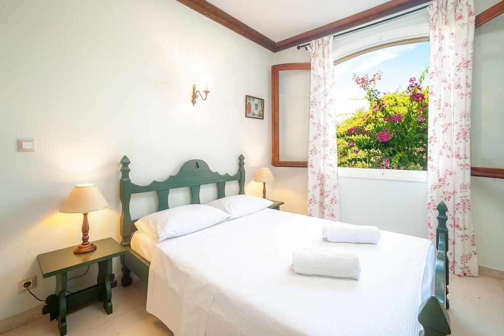 La Belle Villa - Family Retreat Magnificent View