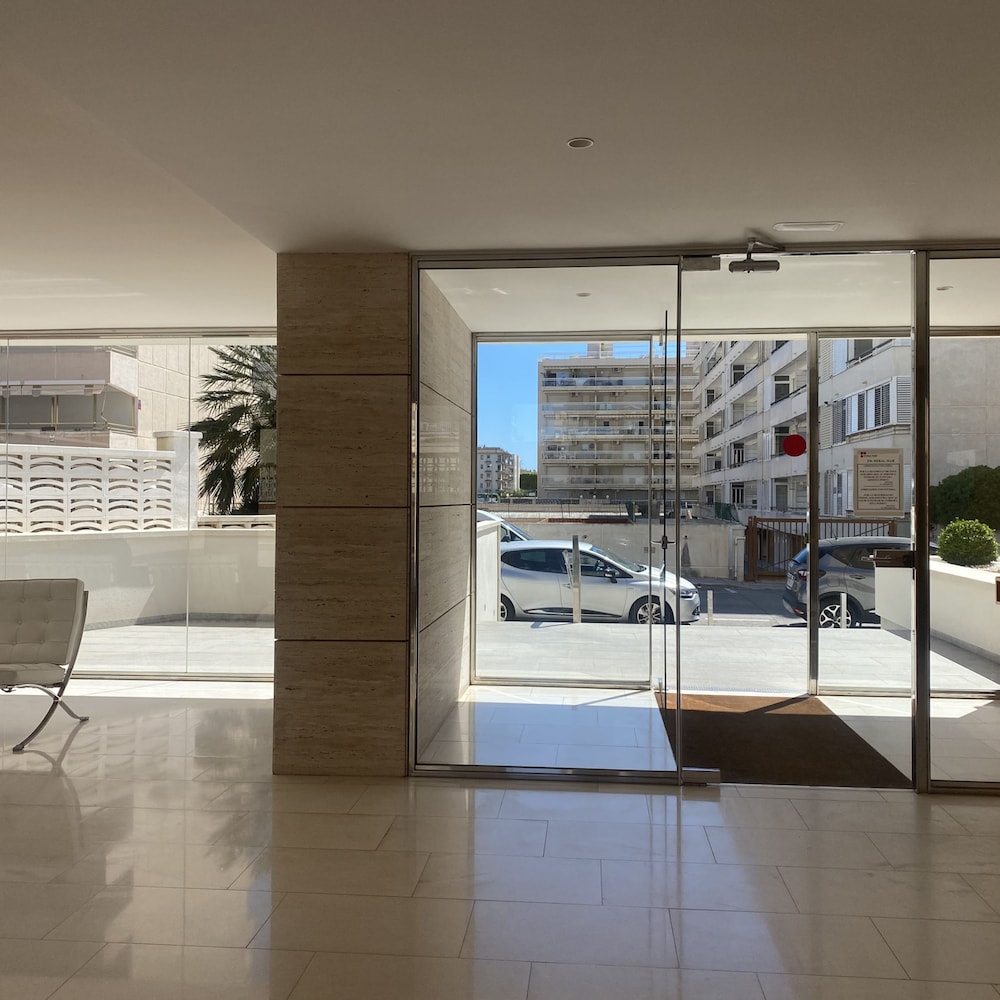 R151 - Apart Beachfront