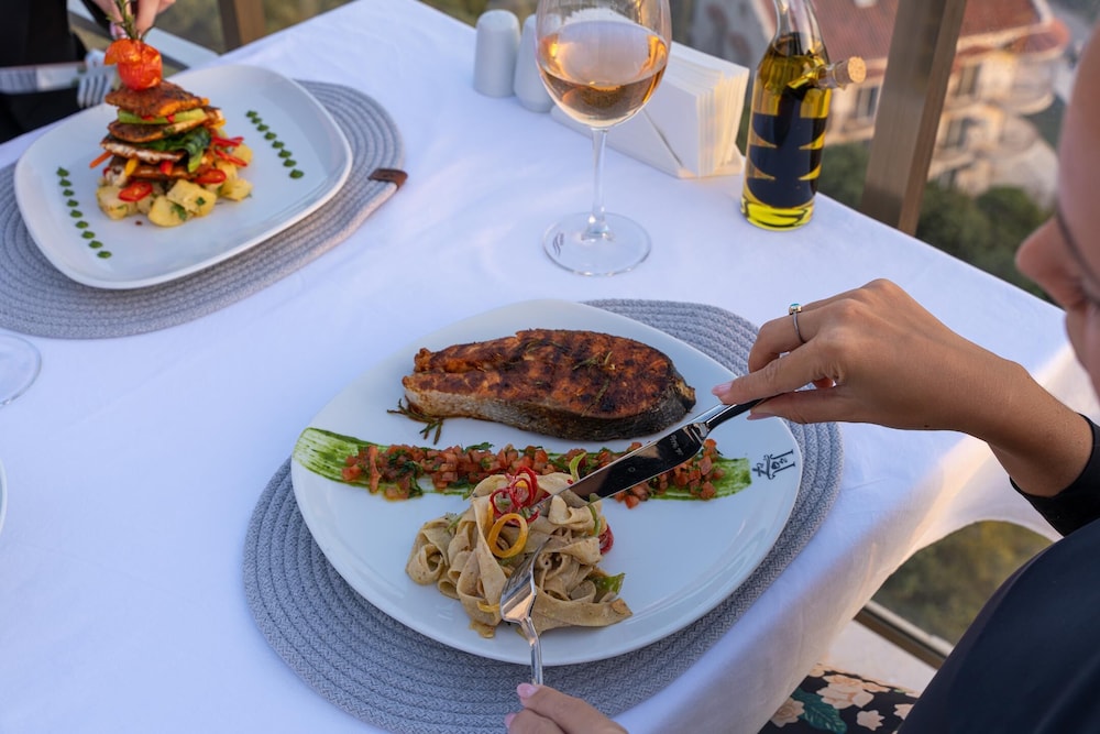 Un Amor Otel (+16) - Image 86