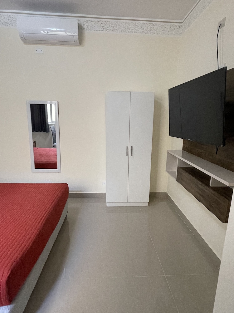 Hotel Calmelia