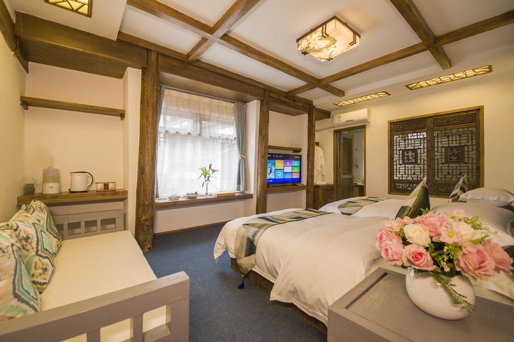 Hua Zhu Fansu Yunju Homestay