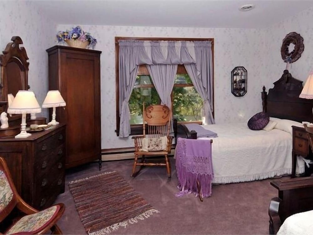 Victorian Loft B & B
