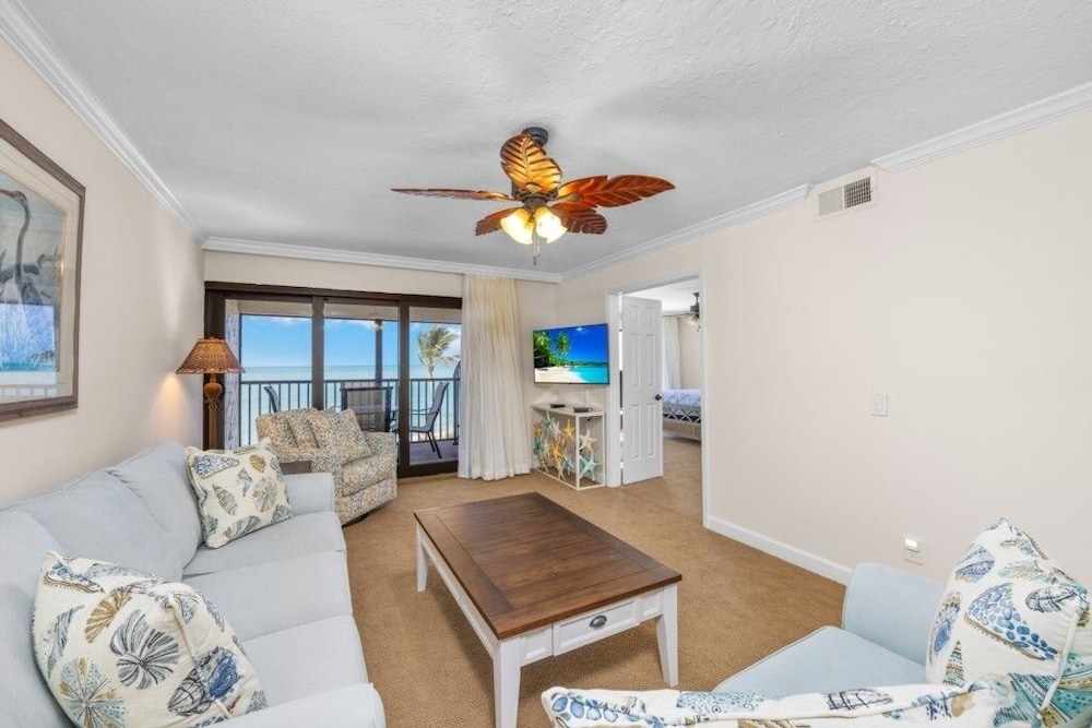 Pointe Santo E44 3 Bedroom Condo