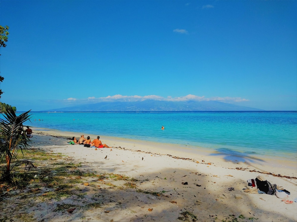 Moorea - Toatea Beach Hoe