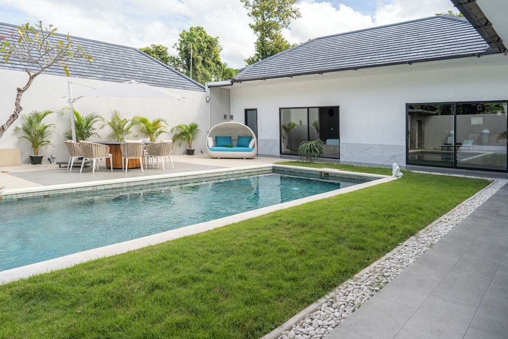 Lotus - 3-Bedroom Villa