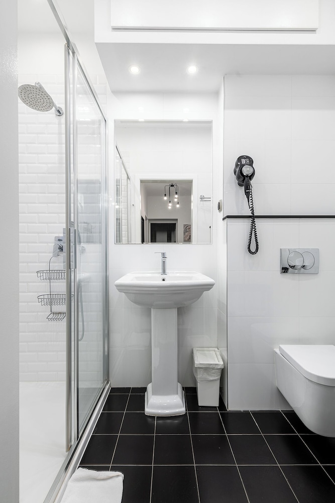 RentPlanet - Apartament Chmielna