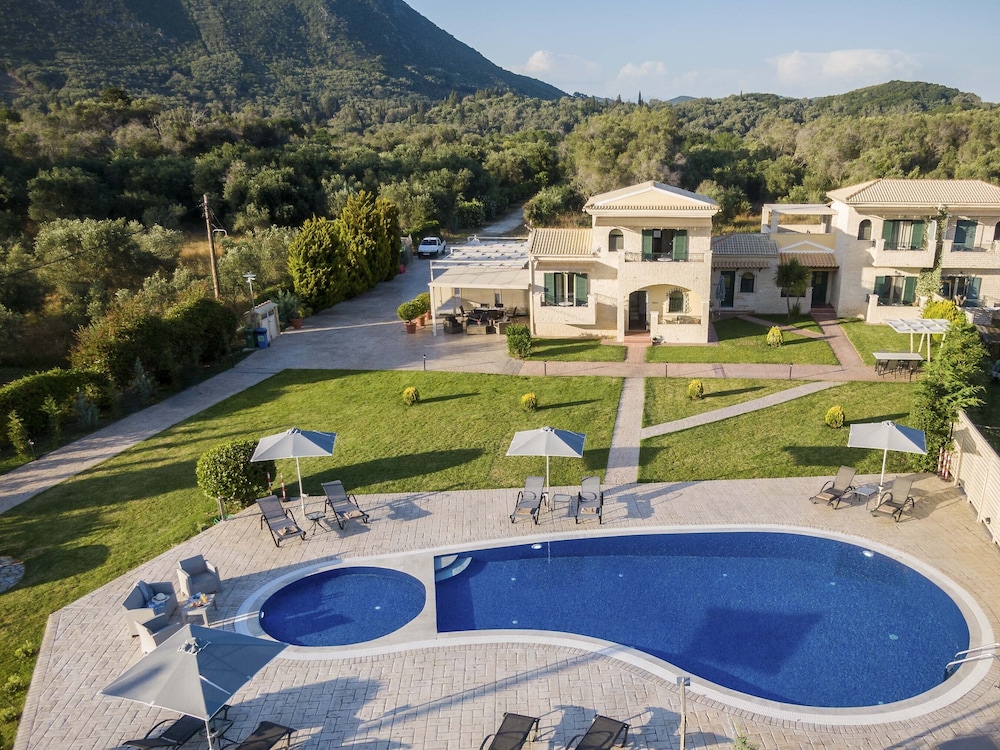 Villa Liostasi