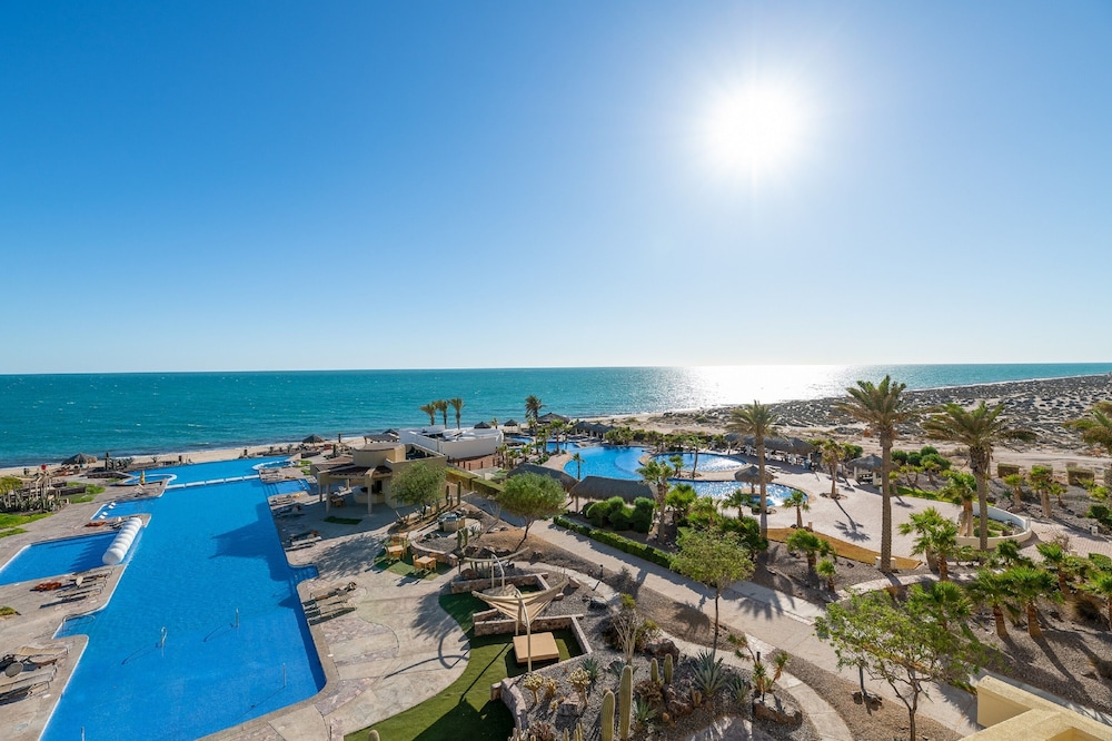 Encanto Living 0403 -1BR by Kivoya