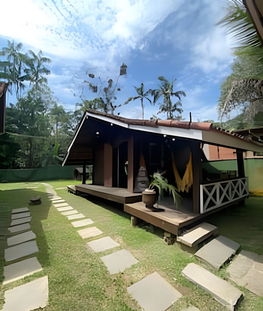 Linda casa na Praia de Cambury - SP - 4