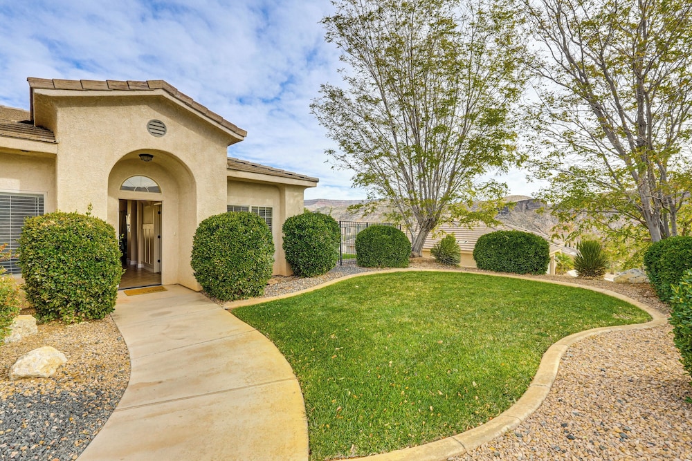 Home w/ Game Room: Near Zion National Park!