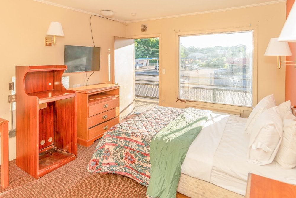 Economy Hotel Okmulgee view 3
