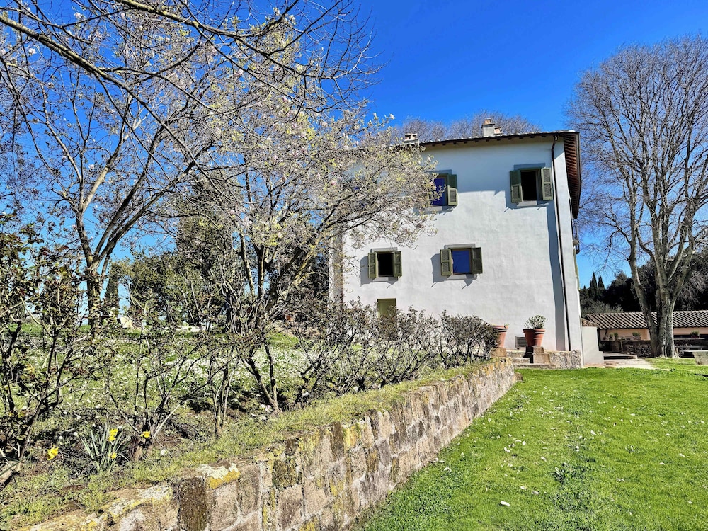 New Estate of Joy a Magnificent Historic Villa Near Rome on Glorious Ground Pool and Olives Galore