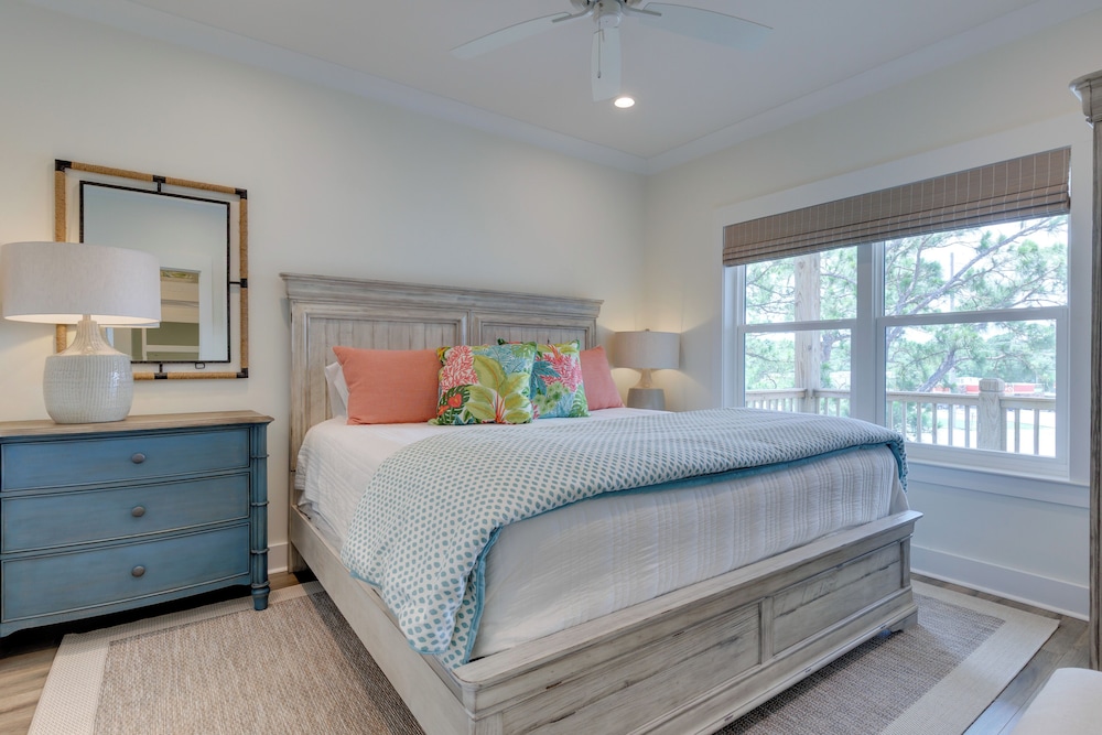 Fish, Kayak & More: Bayfront Gem in Dauphin Island