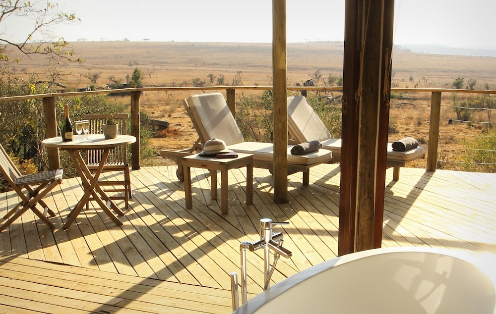 Nambiti Plains Private Game Lodge