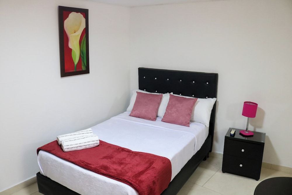 Hostal CaliView Inn