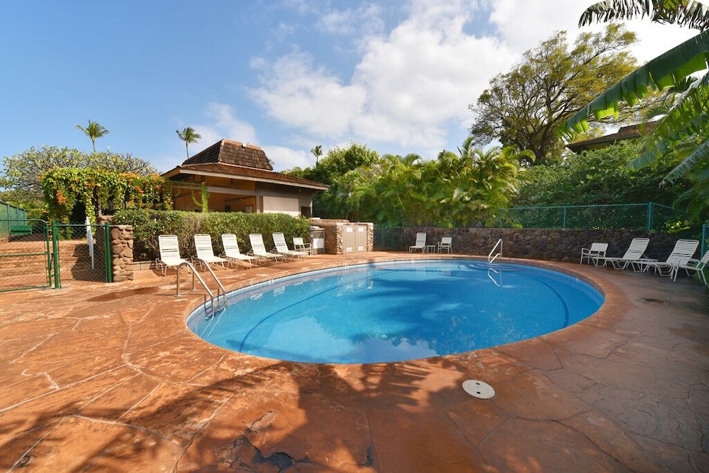 Kaanapali Plantation #52 2 Bedroom Condo by RedAwning - Image 3