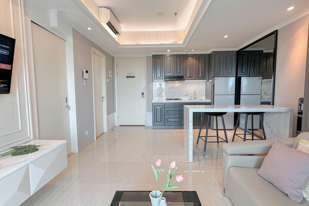 Cozy And Spacious 1Br At Grand Sungkono Lagoon Apartment
