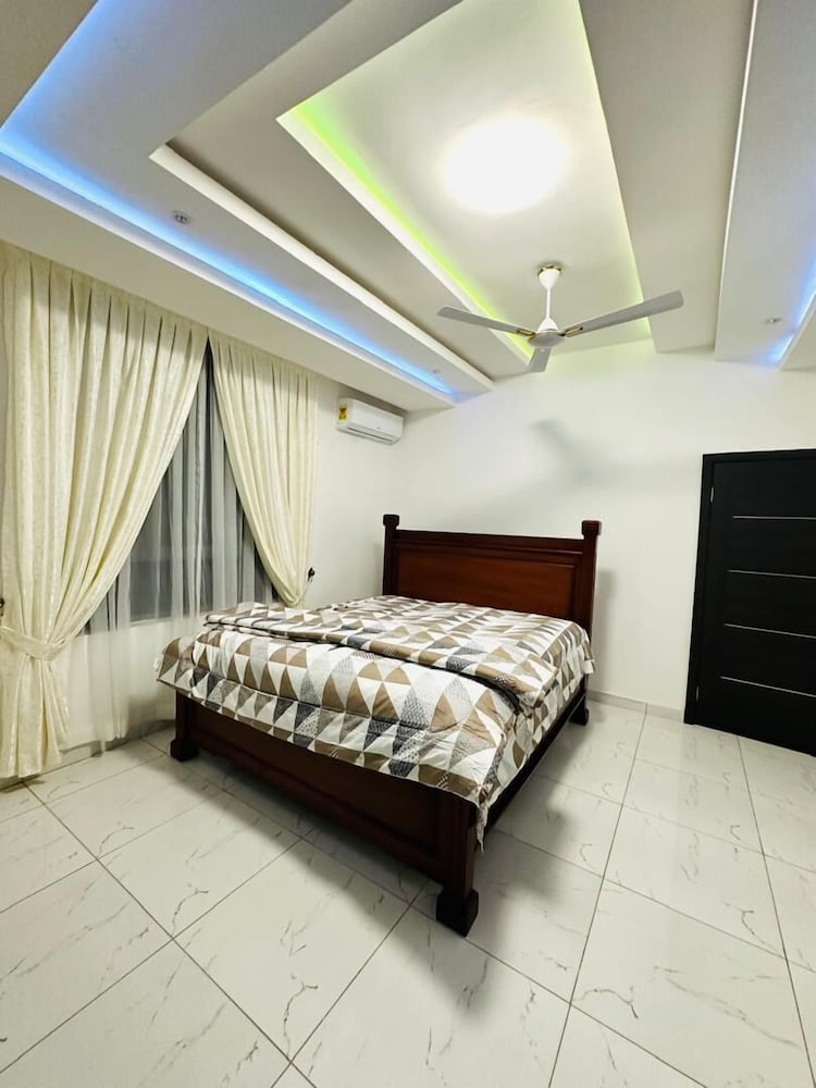 Mankatiwa Court Apartmentnt