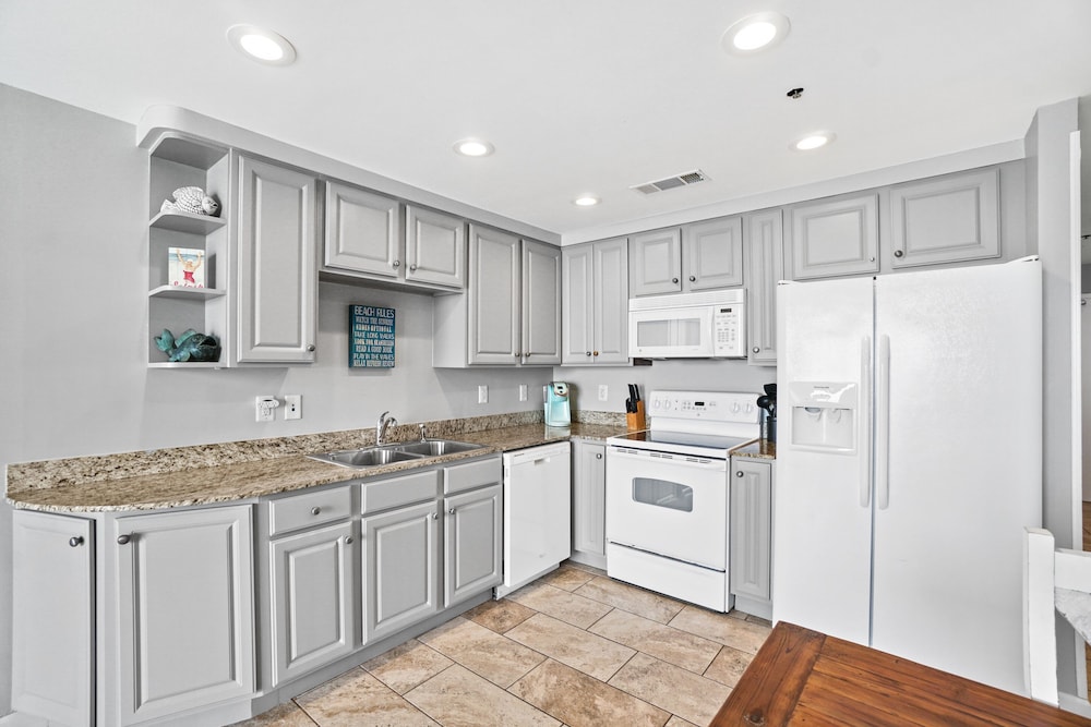 Splash Beach Resort by Panhandle Getaways