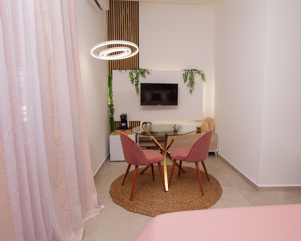 Suites Domus Fysi