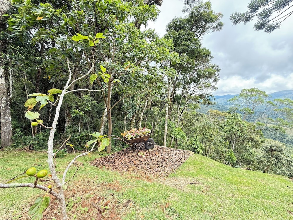 CHALÉS BELO MUNDO