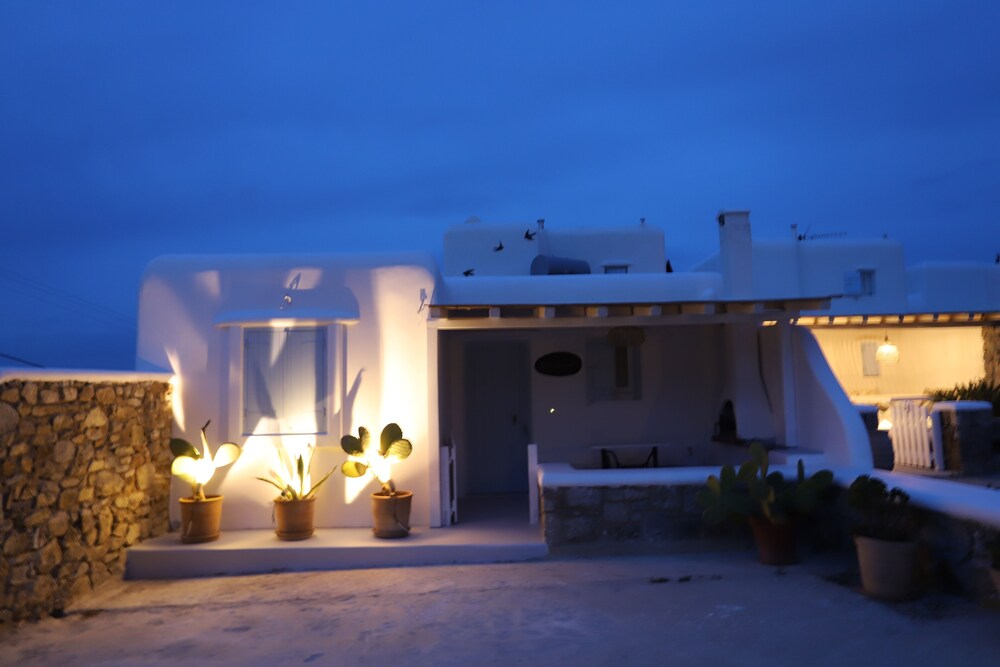 Villa Princess 1 4BD with Pool Panormos view 4