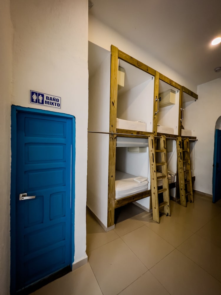 The Blue House Hostel - Santa Marta