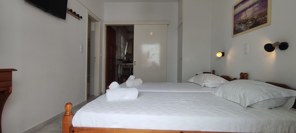 Kapetanos Rooms