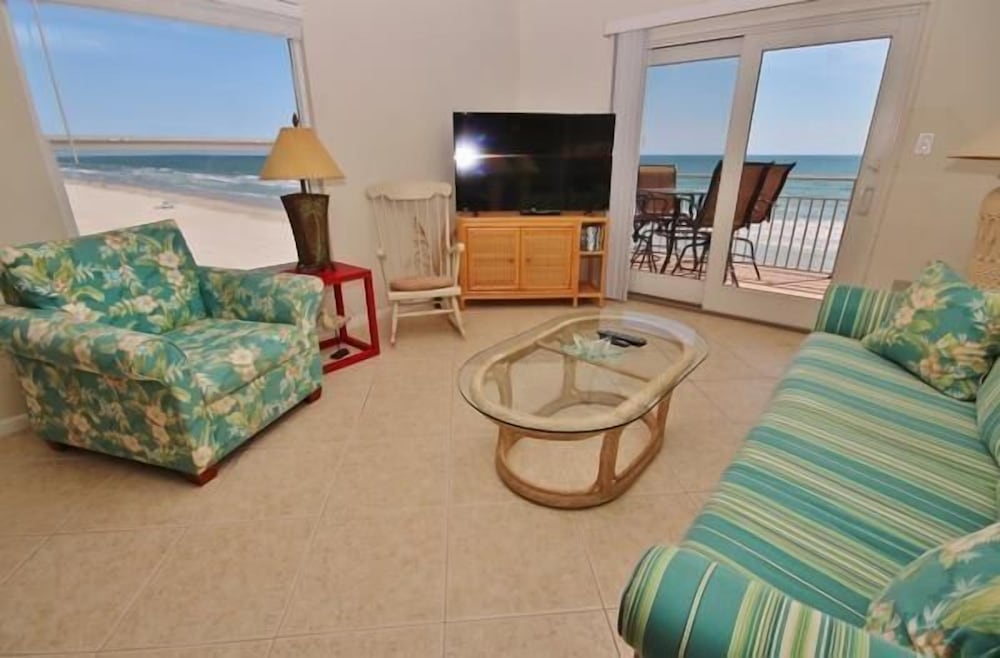 Sea Coast Gardens II 2 Bedroom Condo by Great Ocean Condos