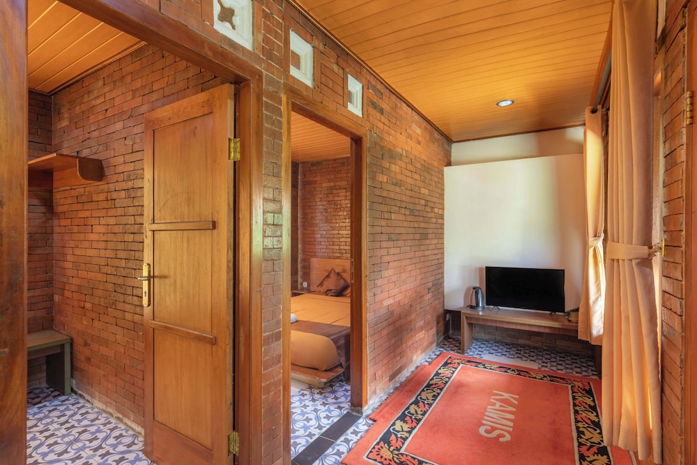 Jawa Dwipa Villa