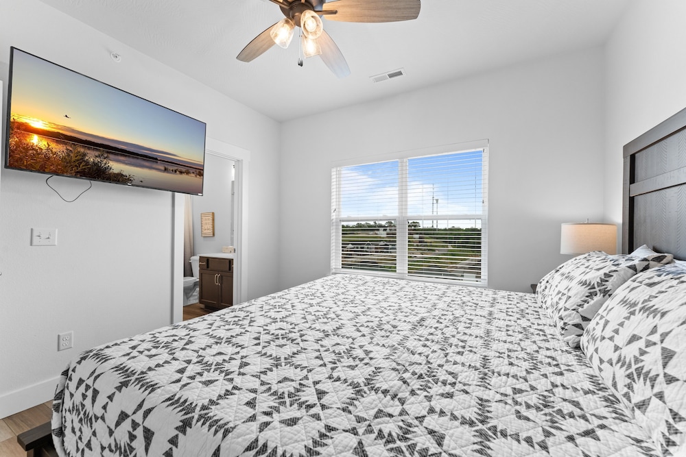 Cm132-6 -summer Breeze- Sleeps 17 6 Bedroom Home
