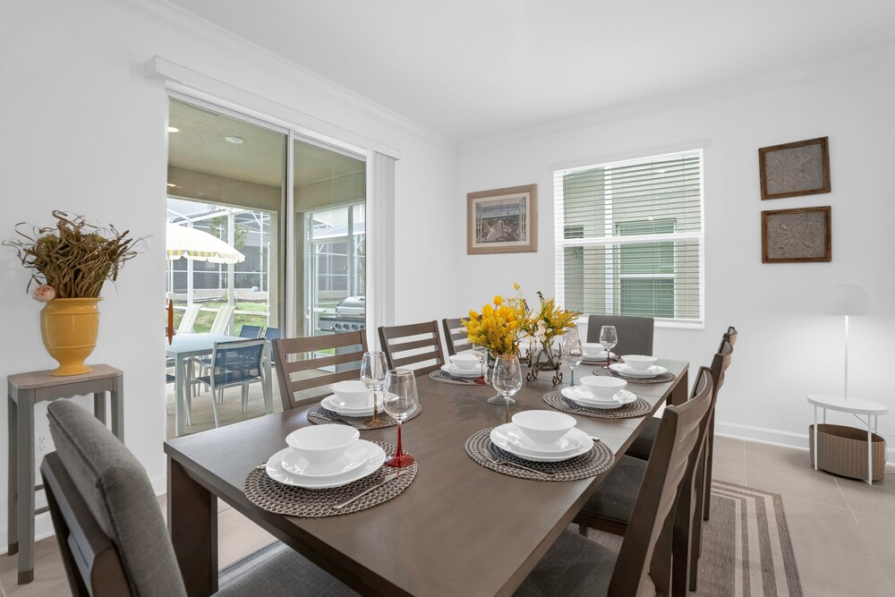 Upstay - NEW Build at Championsgate With Pool Spa view 4