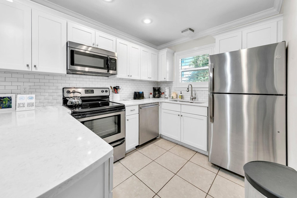 Beachside Villas 412